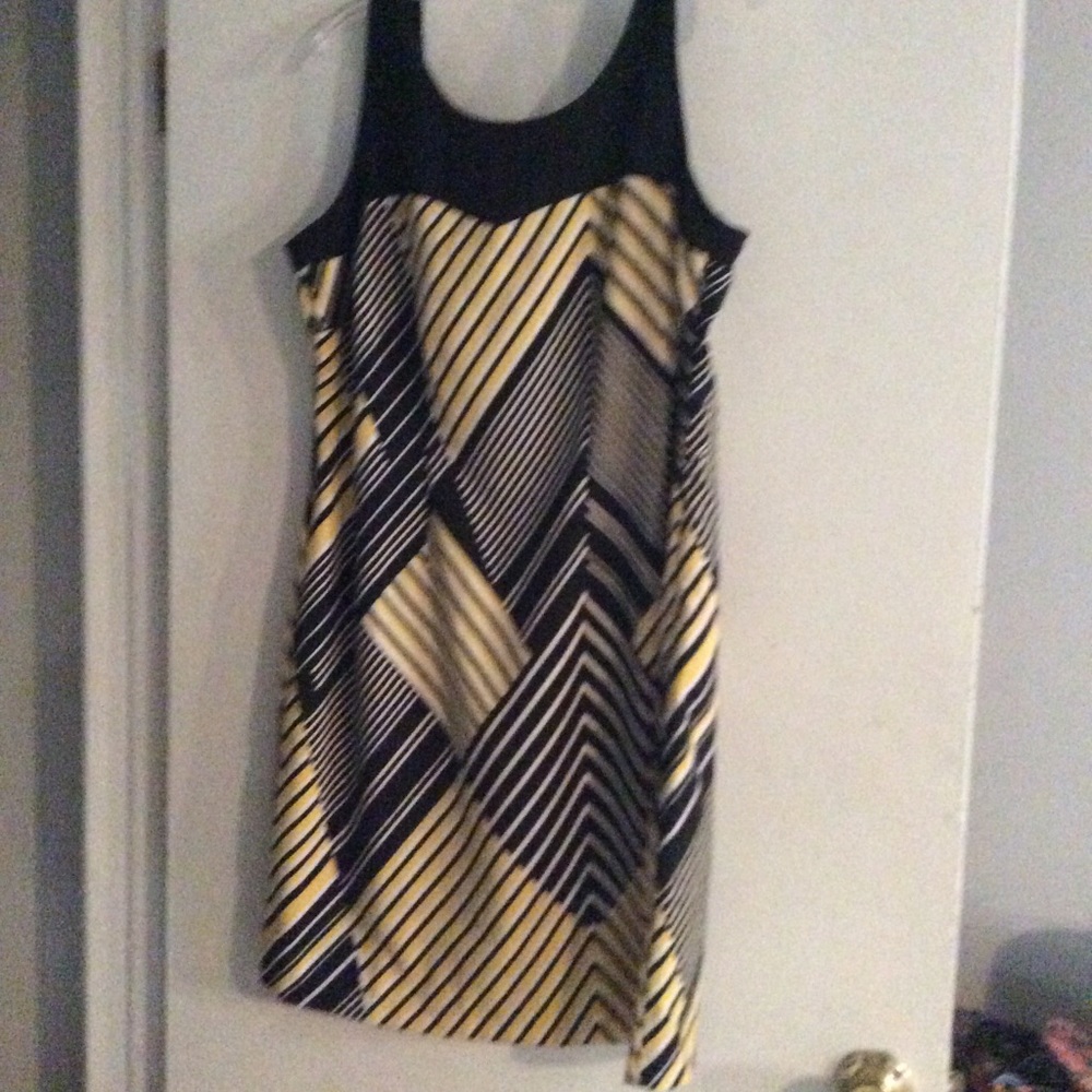 Plus size dresses - Picture 4 of 8